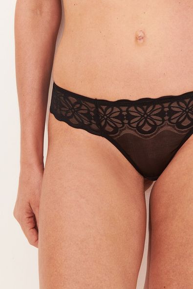 calcinha-biquini-renda-soft-preta-detalhe